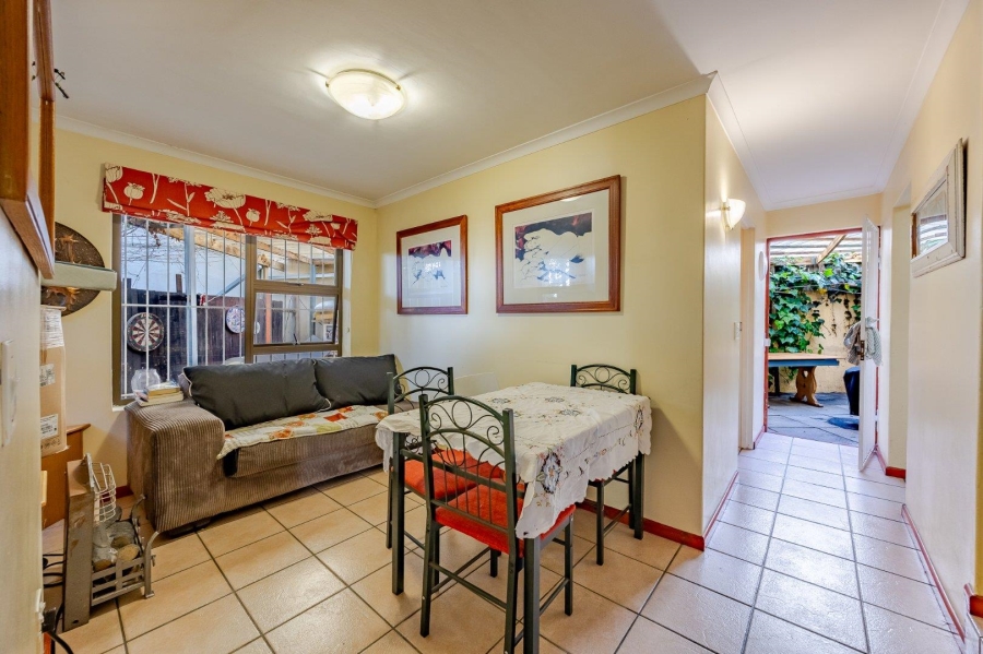 5 Bedroom Property for Sale in Lakeside Western Cape